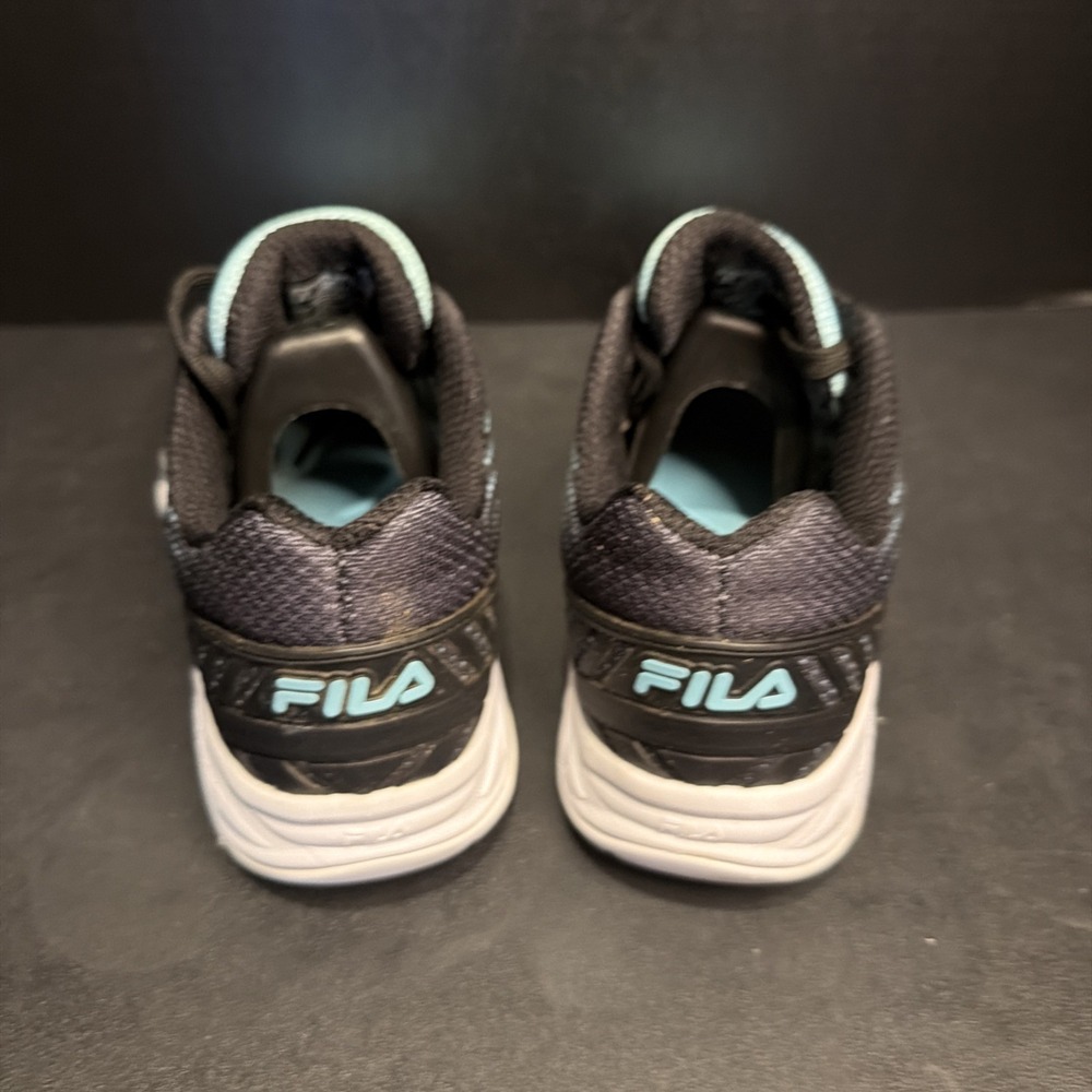 Fila Volley Zone Pickleball Women's Size 8.5 Black, Blue Sneakers #5PM00599 - Picture 6 of 10